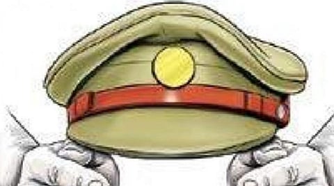 சென்னை தி.நகரில் போதையில் போலீஸ் பூத்தை அடித்து நொறுக்கிய கும்பல்: 4 பேரிடம் விசாரணை