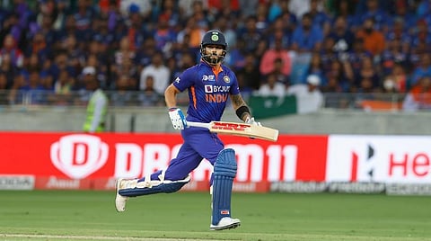 The King is Back | பாகிஸ்தானுக்கு எதிராக 60: கோலியை போற்றும் ரசிகர்கள்