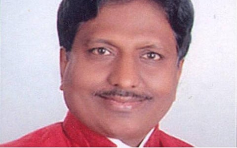 பயண விடுப்பு சலுகை ஊழல் வழக்கில் முன்னாள் எம்.பி.க்கு 3 ஆண்டு சிறை