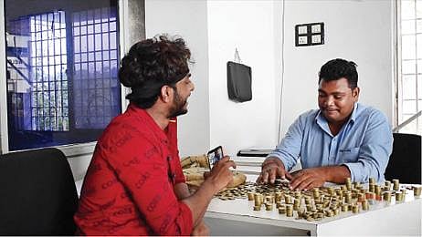 யூடியூப் உலா: ஒரு யூடியூபர்; ஓஹோவென டாப்பர்