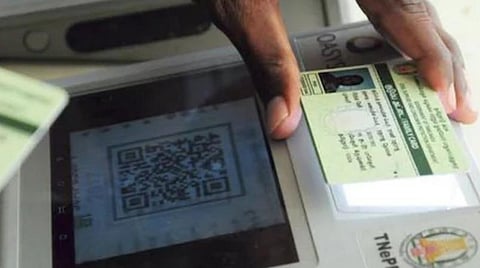 தமிழகம் முழுவதும் தொடர்ந்து 3 மாதங்கள் பொருள் வாங்காத 13 லட்சம் குடும்ப அட்டை தகுதி நீக்கமா?