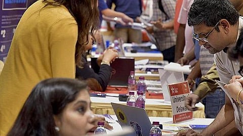 82,000 இந்திய மாணவர்களுக்கு விசா வழங்கியது அமெரிக்கா