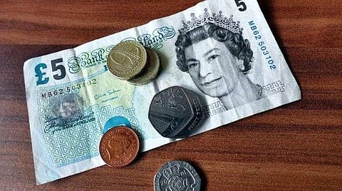 இங்கிலாந்து தேசிய கீதம், கரன்சி, பாஸ்போர்ட் மாறுகிறது