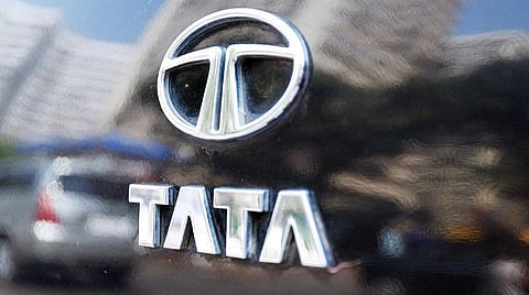 ஆப்பிள் போன்களை இந்தியாவில் தயாரிக்க டாடா குழுமம் விருப்பம்