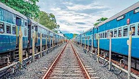 பொங்கல் பண்டிகைக்கான ரயில் டிக்கெட் முன்பதிவு நாளை தொடங்குகிறது