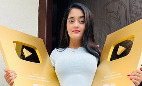 சிறுமி காவ்யா யாதவ்.