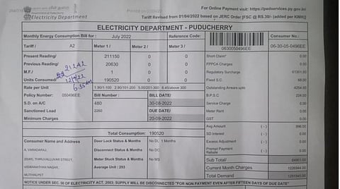 ‘தவறுதலாக கூடிய ஒரு ஜீரோ’ - செக்யூரிட்டி வீட்டு மின் கட்டணம் ரூ.12.26 லட்சம்... - இது புதுச்சேரி ‘ஷாக்’
