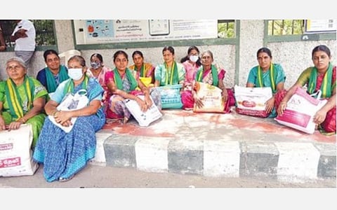 சட்டவிரோத கல்குவாரிகள் மீதான நடவடிக்கை கோரி பல்லடம் பெண்கள் உண்ணாவிரதம்