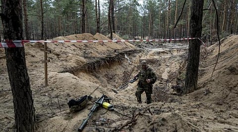 உடல்கள் புதைக்கப்பட்டுள்ள குழி