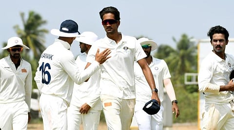 துலீப் டிராபி கிரிக்கெட் போட்டியில் 7 விக்கெட்கள் வீழ்த்தினார் சாய் கிஷோர்