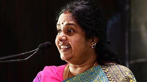 ஆ.ராசா மீது நடவடிக்கை எடுக்காமல் பாஜக மாவட்டத் தலைவரை கைது செய்வதா? - வானதி சீனிவாசன்