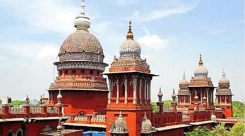 அறக்கட்டளையை மத நிறுவனமாக அறிவிக்க அறநிலையத் துறை உதவி ஆணையருக்கு அதிகாரமில்லை: சென்னை உயர் நீதிமன்றம் தீர்ப்பு
