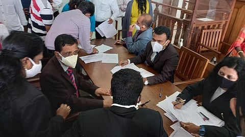 கீழமை நீதிமன்றத்தில் 30 ஆண்டுக்கும் மேலாக 1 லட்சம் வழக்குகள் நிலுவையில் உள்ளன