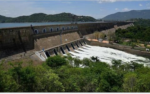 மேட்டூர் அணையில் இருந்து நீர் திறப்பு குறைப்பு