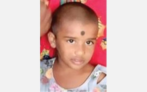 உயிரிழந்த சிறுமிகள்.