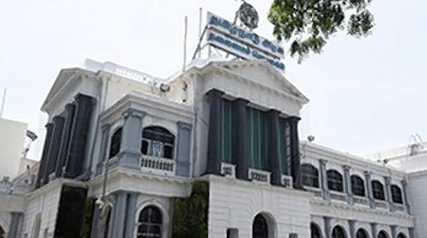 தமிழகத்தில் 6 ஐபிஎஸ் அதிகாரிகள் பணியிட மாற்றம்