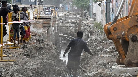 சென்னையில் மழை நீர் வடிகால் பணிகள்