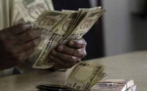 ஈரோடு | மின்கட்டணம் பாக்கி எனக் கூறி ஓய்வு பெற்ற ஆசிரியையிடம் ரூ.2.46 லட்சம் மோசடி