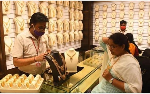 தங்கம் விலை பவுனுக்கு ரூ.40 குறைந்தது