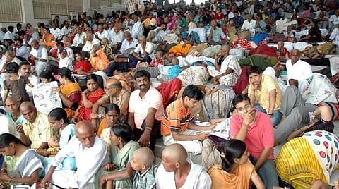 ஏழுமலையானை தரிசனம் செய்ய 48 மணி நேரம் காத்திருக்கும் பக்தர்கள்