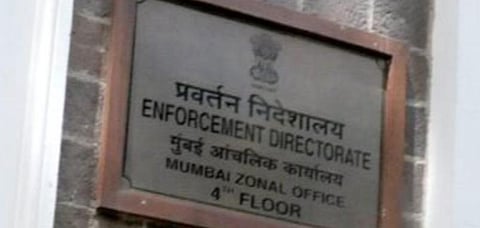 டெல்லி மதுக்கடை உரிமம் ஊழல் வழக்கு தொடர்பாக 35 இடங்களில் அமலாக்கத் துறை சோதனை