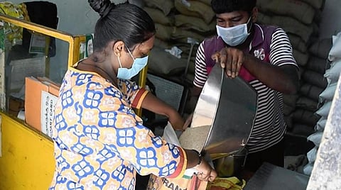 வடகிழக்கு பருவமழை: பொருட்கள் சேதமாவதை தவிர்க்க ரேஷன் கடைகளுக்கு 17 அறிவுறுத்தல்கள்