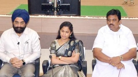 ஆய்வுக் கூட்டத்தில் சென்னை மேயர் பிரியா