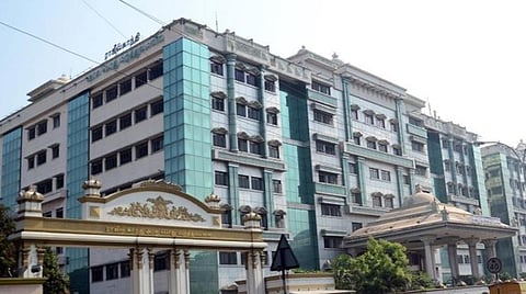 சாதி சான்றிதழுக்காக தீக்குளித்து உயிரிழந்த வேல்முருகனின் மனைவி தற்கொலை முயற்சி