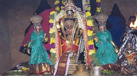 திருவண் புருஷோத்தமம் புருஷோத்தமர்.