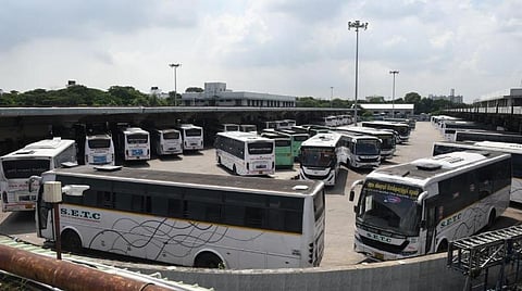 கோயம்பேடு பேருந்து நிலையம்