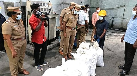 ஆப்ரேஷன் 2.0 மூலம் தென்மண்டலங்களில் பறிமுதல் செய்யபப்பட்ட சுமார் 1 டன் கஞ்சா விருதுநகர் அருகே அழிக்கப்பட்டது