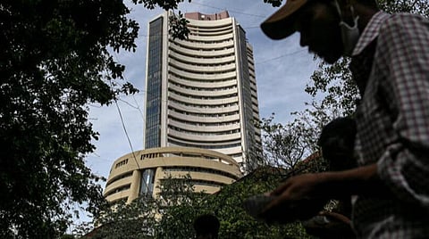 நிலையற்றத் தன்மையில் பங்குச்சந்தை: சென்செக்ஸ் 104 புள்ளிகள் உயர்வுடன் வர்த்தகம் நிறைவு