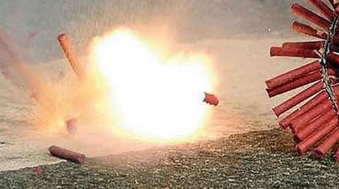 அனுமதிக்கப்பட்ட நேரத்தை மீறி பட்டாசு வெடித்த 271 பேர் மீது வழக்கு பதிவு