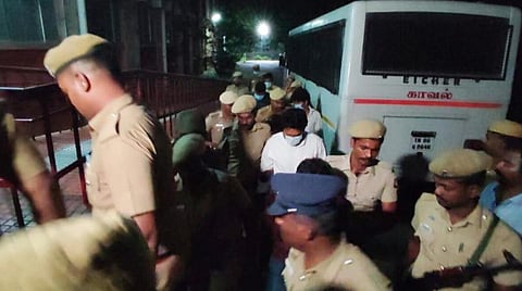 கோவை கார் சிலிண்டர் வெடிப்பு | முபினின் கூட்டாளிகள் 5 பேர் கைது - ஐஎஸ்ஐஎஸ் ஆதரவாளர்களுடன் தொடர்பு