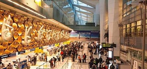 உலகின் பரபரப்பான விமான நிலையங்கள் - 10-ம் இடம் பிடித்த டெல்லி