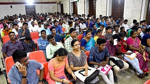 முதலாமாண்டு பொறியியல் மாணவர்களுக்கு நவ.14-ல் வகுப்பு தொடங்கும்: அண்ணா பல்கலைக்கழகம் அறிவிப்பு