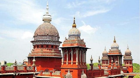 போத்ராவிடம் கடன் பெற்று மோசடி செய்ததாக ஓய்வு பெற்ற ஐஏஎஸ் அதிகாரி மீது வழக்கு பதிவு: உயர் நீதிமன்றத்தில் தமிழக அரசு தகவல்