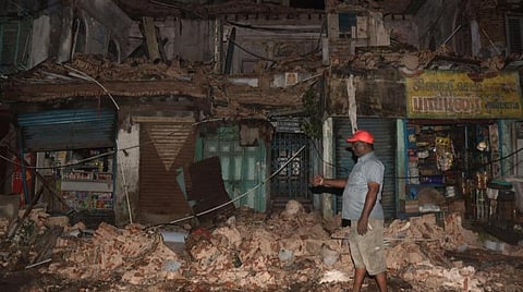 சவுகார்பேட்டையில் கட்டிடம் இடிந்து 2 பேர் உயிரிழந்த சம்பவம் - கட்டிட உரிமையாளர் மீது வழக்கு பதிவு