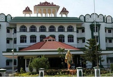 தமிழகத்தில் 26 காவல் நிலையங்களில் விசாரணைப் பிரிவு தொடக்கம்: உயர் நீதிமன்றத்தில் டிஜிபி தகவல்