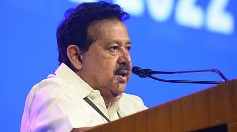 பொறியியலில் தமிழ்ப் பாடம்: பாராட்டுக்குரிய முன்னெடுப்பு!