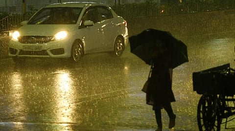 3 மாவட்டங்களுக்கு ‘ரெட் அலர்ட்’: பெரும்பாலான மாவட்டங்களில் 4 நாட்கள் கனமழைக்கு வாய்ப்பு