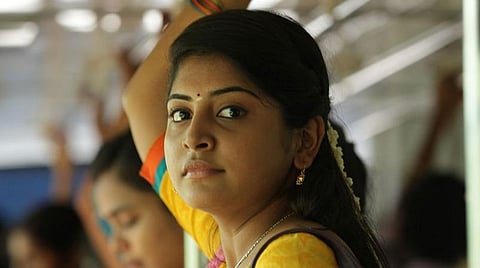 புகைப்படங்கள் நீக்கம் ஏன்?- நடிகை மஞ்சிமா விளக்கம்