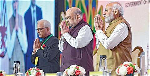 தீவிரவாதத்துக்கு நிதியுதவி கிடைப்பதை தடுக்க வகை செய்யும் 3-வது அமைச்சர்கள் மாநாடு டெல்லியில் நேற்று தொடங்கியது. மாநாட்டில் கலந்துகொண்டபிரதமர் நரேந்திர மோடி, மத்திய உள்துறை அமைச்சர் அமித் ஷா உள்ளிட்டோர். படம்: பிடிஐ