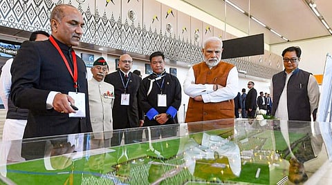 அருணாச்சல பிரதேசத்தில் பசுமை விமான நிலையம் திறந்தார் பிரதமர் மோடி - நாட்டின் புதிய அணுகுமுறைக்கு உதாரணம் என பெருமிதம்