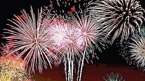 கனியும் கணிதம் 12: பட்டாசில் கணிதம்