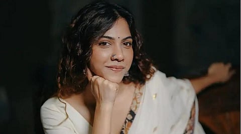 விலகினார் அனுபமா... இணைந்தார் மடோனா!