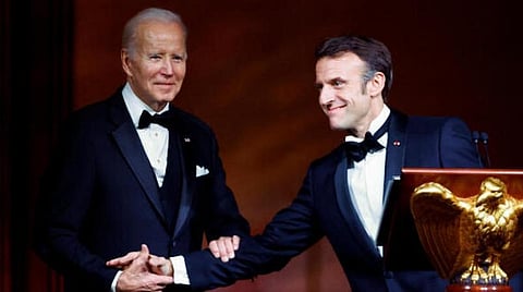 இம்மானுவேல் மேக்ரன் உடன் ஜோ பைடன்