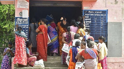 ரேஷன் திட்டத்துக்கு பொருள் வழங்கிய 5 நிறுவனம் ரூ.300 கோடி வருவாய் மறைப்பு