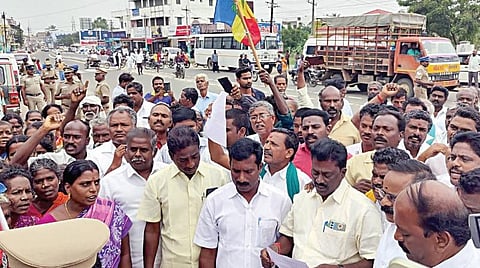 அரியலூர் தா.பழூர் அருகே போலீஸார் தாக்கியதில் காயமடைந்த விவசாயி உயிரிழப்பு