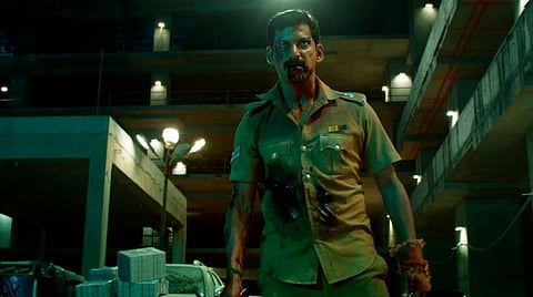 ‘அடிக்கச் சொல்வது ஆர்டர் இல்லடா... ஆஃபர்’ - விஷாலின் ‘லத்தி’ ட்ரெய்லர் எப்படி?